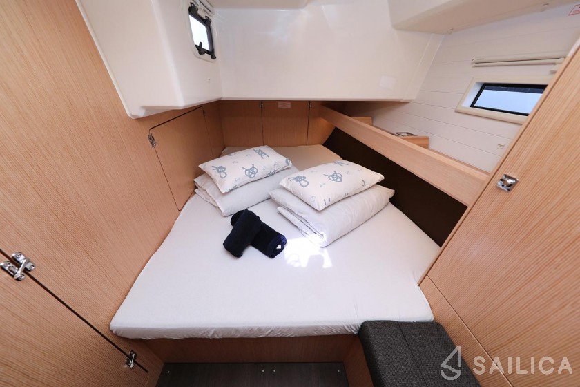 Bavaria 46 Cruiser - Yacht Charter Sailica