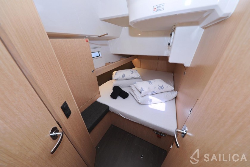 Bavaria 46 Cruiser - Yacht Charter Sailica
