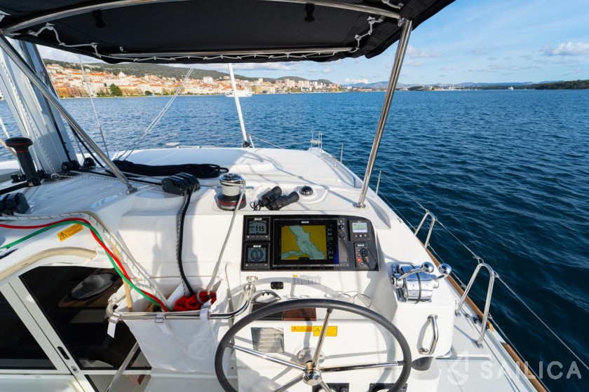 Lagoon 40 - Yacht Charter Sailica