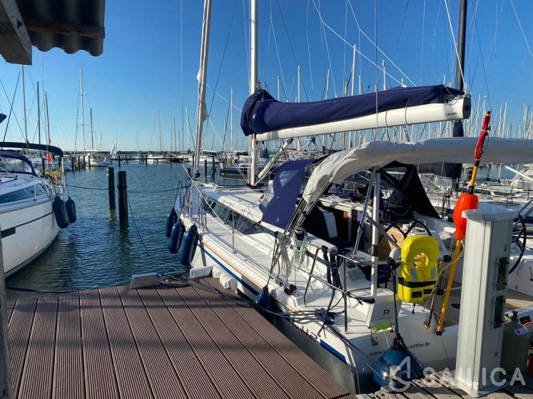 Bavaria C42 - Yacht Charter Sailica
