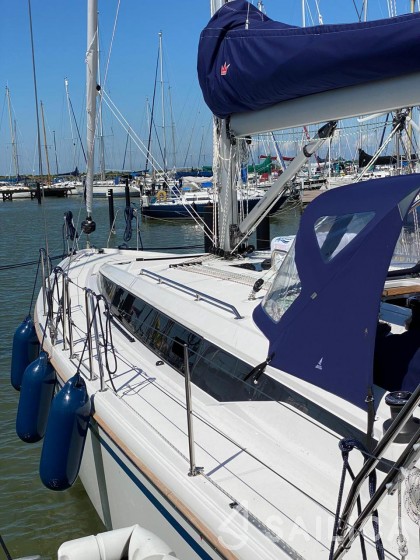 Bavaria C42 - Yacht Charter Sailica