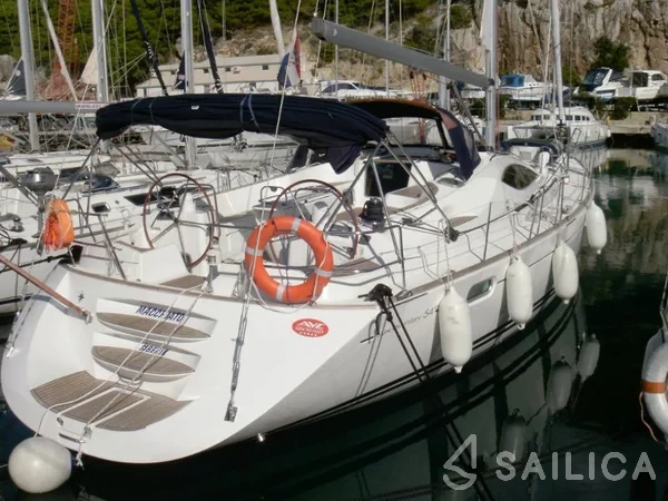 Sun Odyssey 54DS - Yacht Charter Sailica