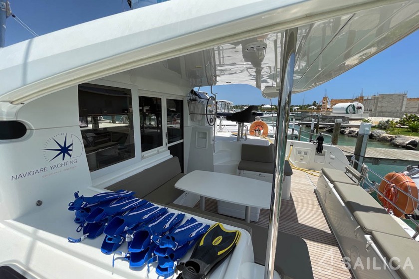 Lagoon 40 - Yacht Charter Sailica