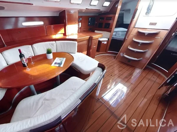 First 47.7 - Yacht Charter Sailica