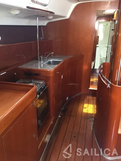 First 47.7 - Yacht Charter Sailica
