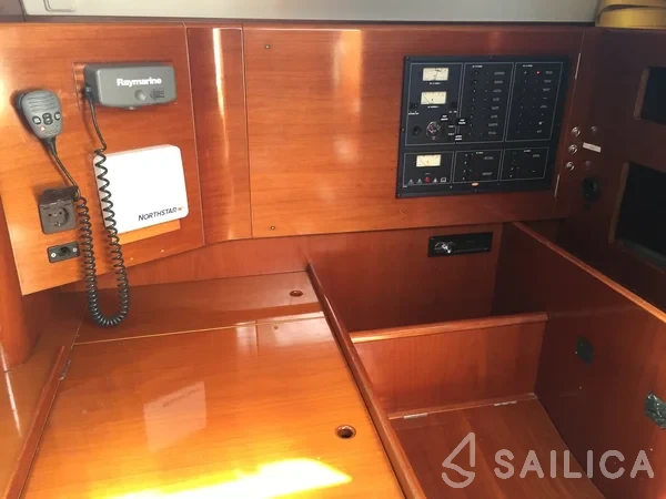 First 47.7 - Yacht Charter Sailica