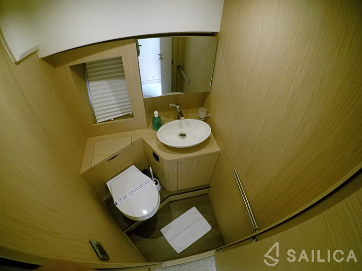 Swift Trawler 47 - Yacht Charter Sailica