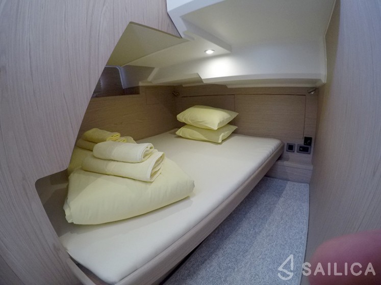 Swift Trawler 47 - Yacht Charter Sailica