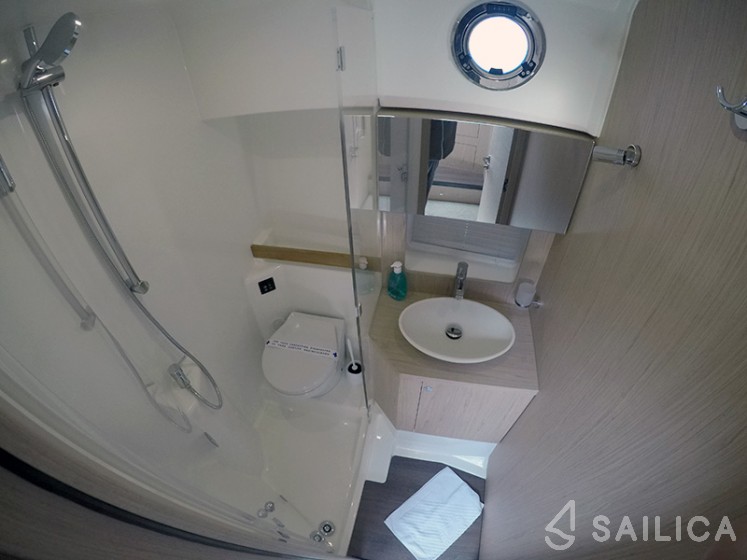Swift Trawler 47 - Yacht Charter Sailica