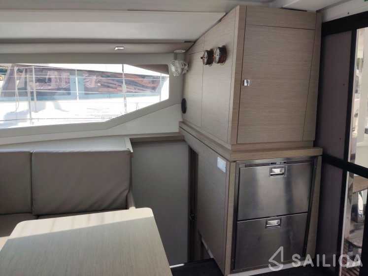 Lucia 40 - Yacht Charter Sailica