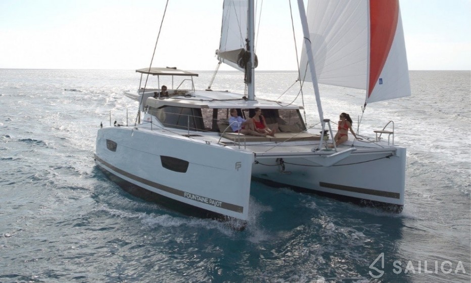 Lucia 40 - Yacht Charter Sailica