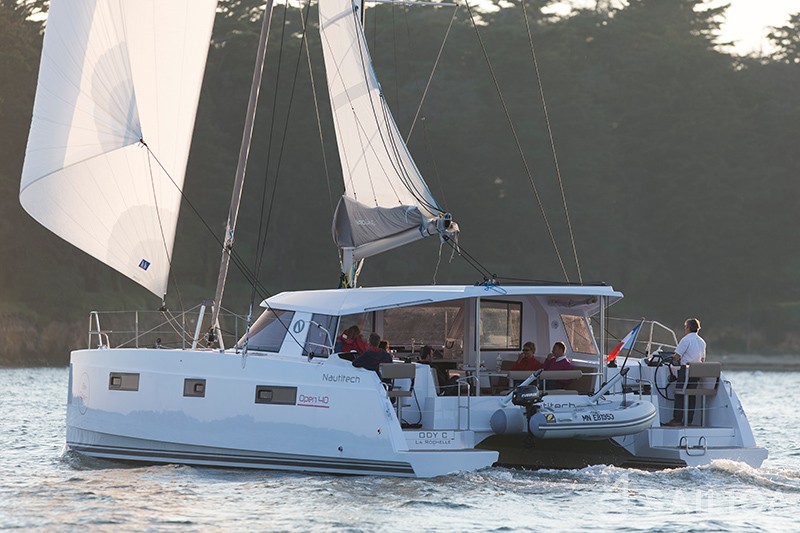 Nautitech 40 open NEW - 4 + 2 cab. - Yacht Charter Sailica