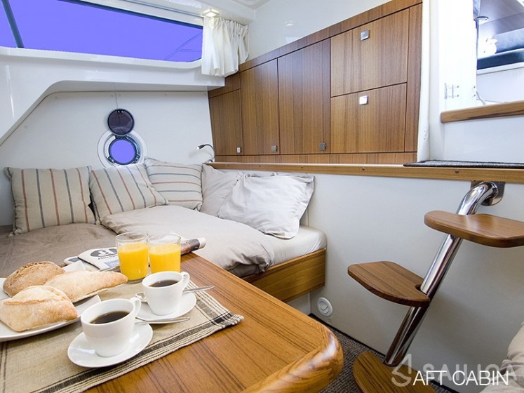 Marex 320 ACC - Yacht Charter Sailica