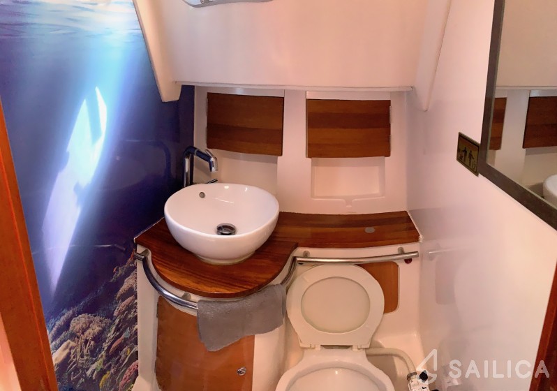 Ocean Star 56.1 - Yacht Charter Sailica