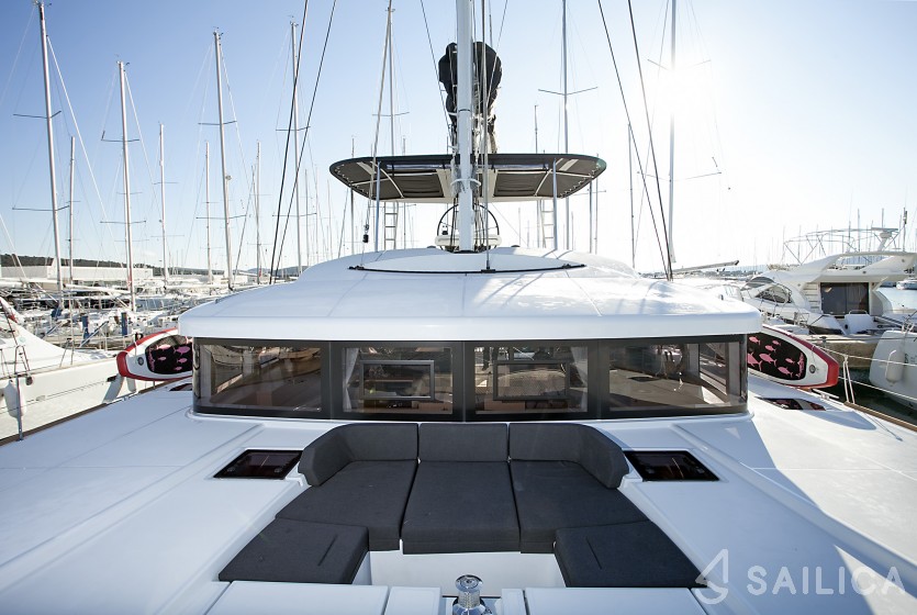 Lagoon 52F - Yacht Charter Sailica