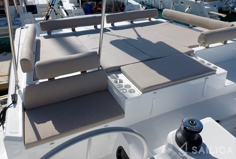 Bali Catspace - Yacht Charter Sailica