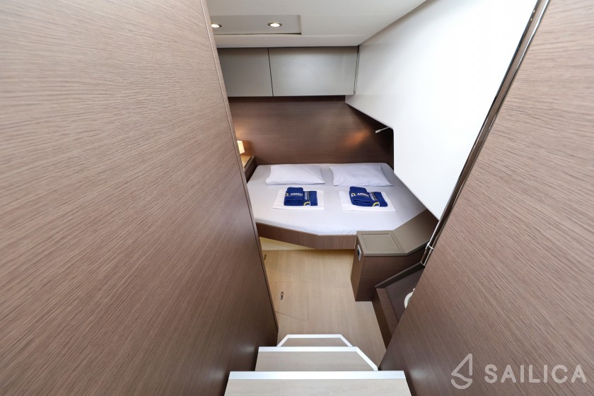 Bali 4.6 - Yacht Charter Sailica