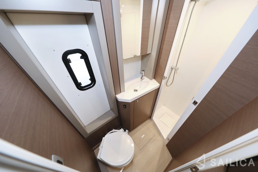 Bali 4.6 - Yacht Charter Sailica