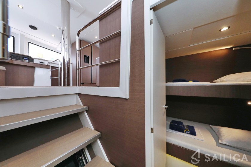 Bali 4.6 - Yacht Charter Sailica