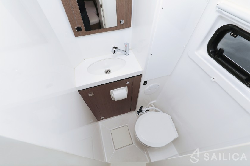Bali 4.6 - Yacht Charter Sailica