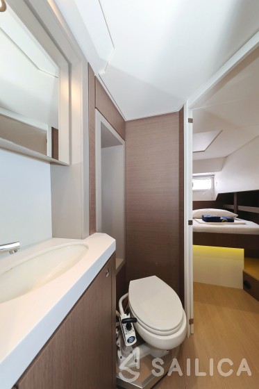 Bali 4.6 - Yacht Charter Sailica
