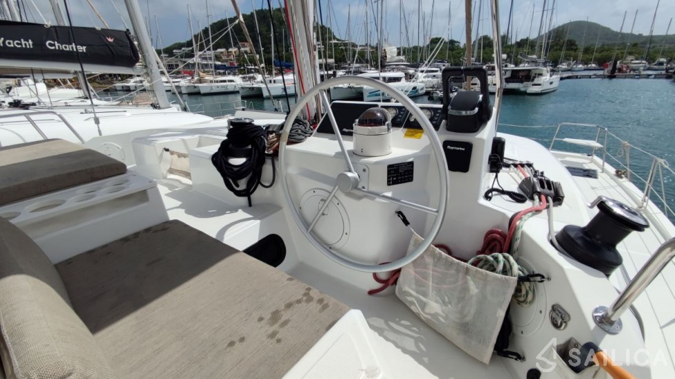 Bali Catspace - Yacht Charter Sailica