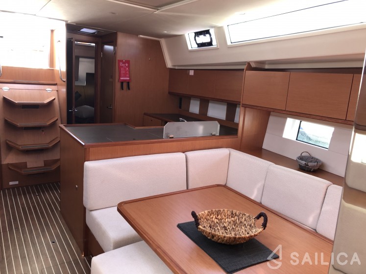Bavaria C50 - Yacht Charter Sailica
