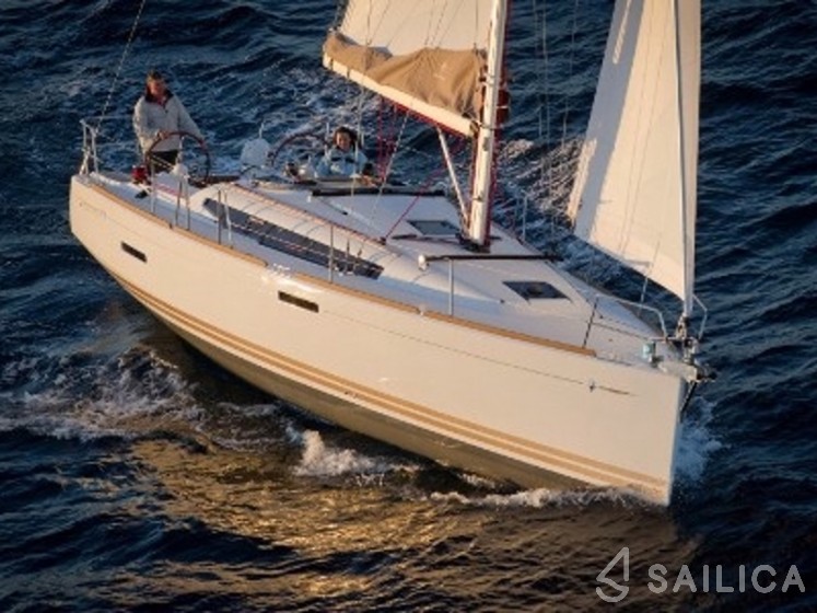 Sun Odyssey 379 - Yacht Charter Sailica