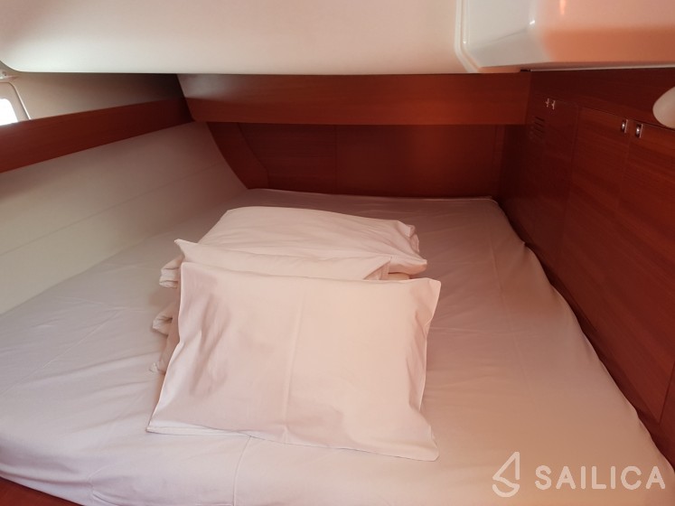 Dufour 460 Grand Large - Yacht Charter Sailica