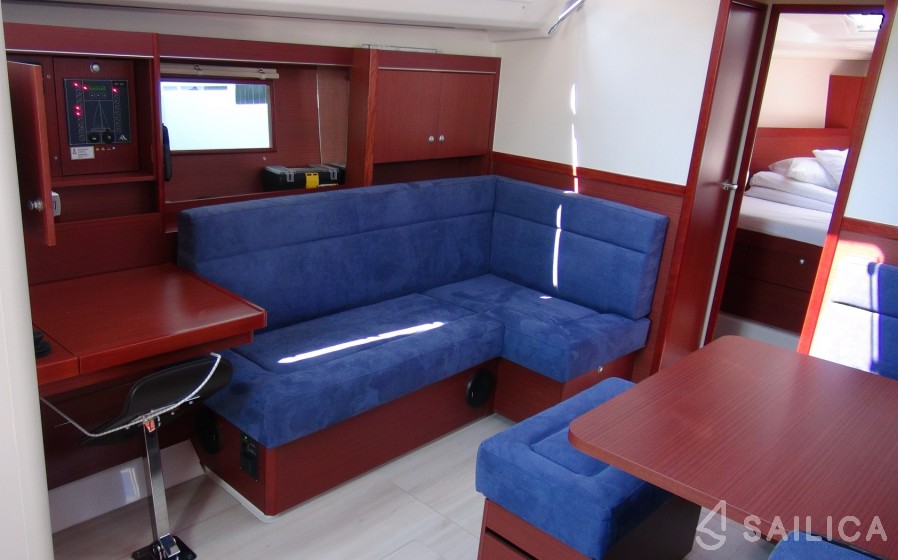 Hanse 455 - Yacht Charter Sailica