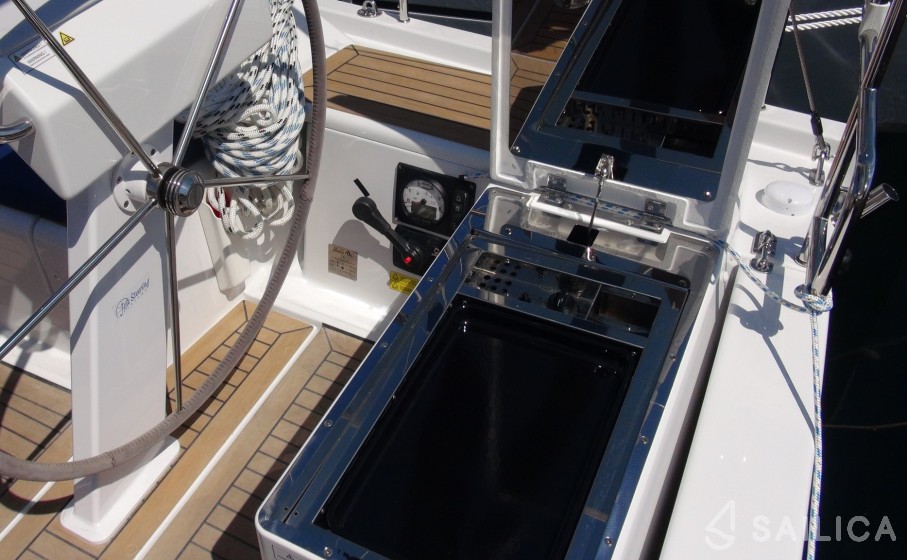 Hanse 455 - Yacht Charter Sailica