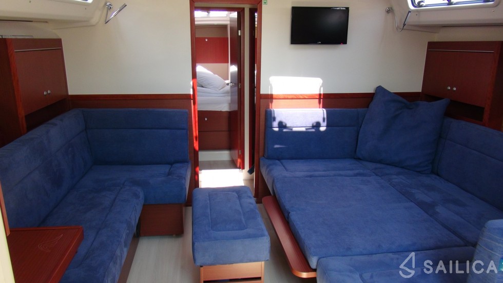 Hanse 455 - Yacht Charter Sailica