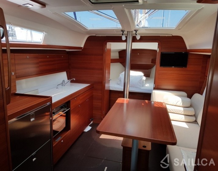 Dufour 382 GL - Yacht Charter Sailica