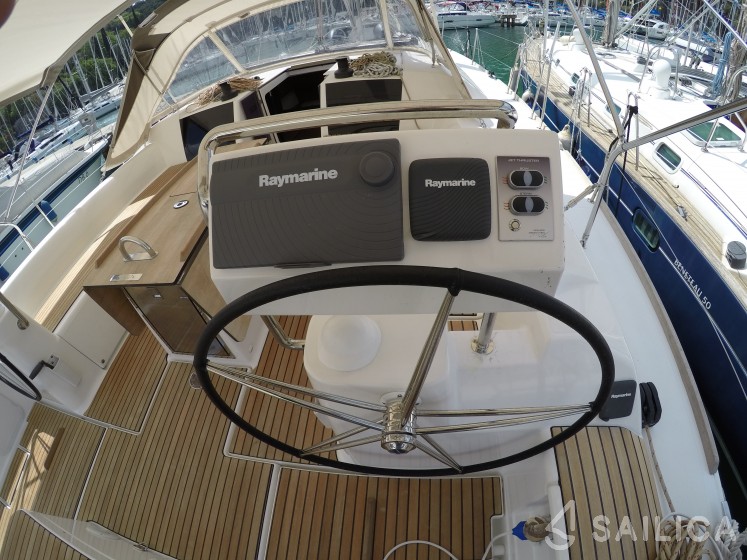 Dufour 512 Grand Large - Yacht Charter Sailica