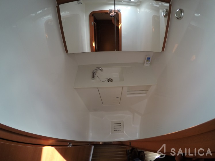 Dufour 512 Grand Large - Yacht Charter Sailica