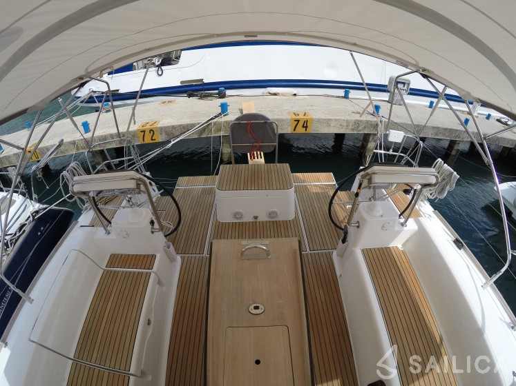 Dufour 512 Grand Large - Yacht Charter Sailica