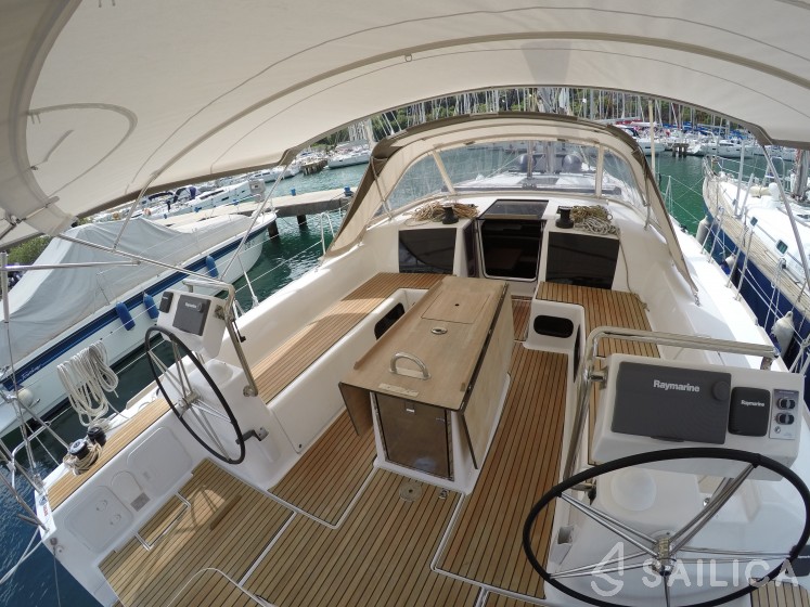 Dufour 512 Grand Large - Yacht Charter Sailica