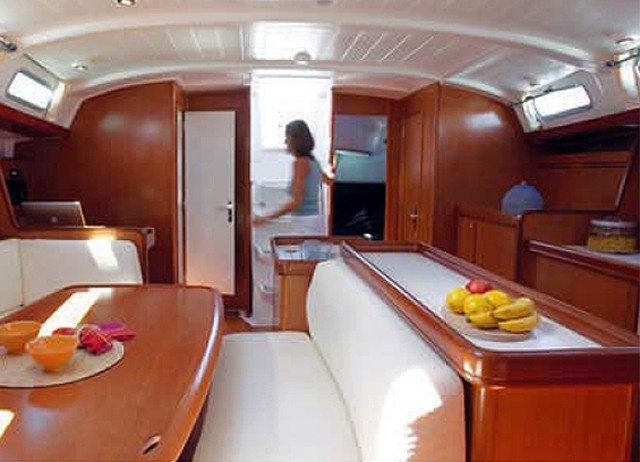Cyclades 50.5 - Yacht Charter Sailica