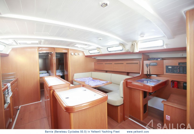 Cyclades 50.5 - Yacht Charter Sailica