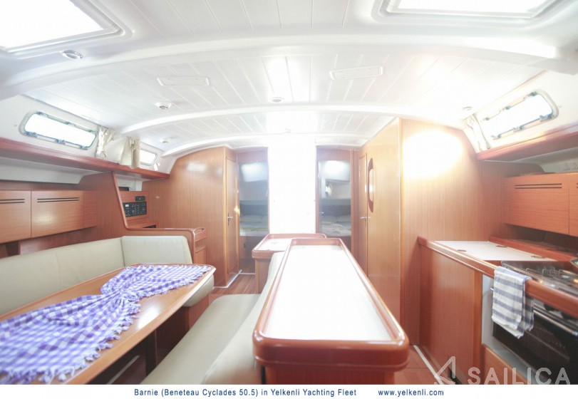 Cyclades 50.5 - Yacht Charter Sailica