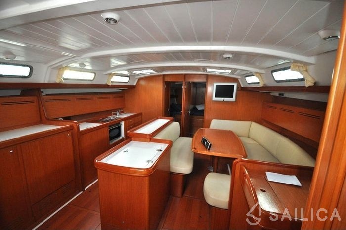 Cyclades 50.5 - Yacht Charter Sailica