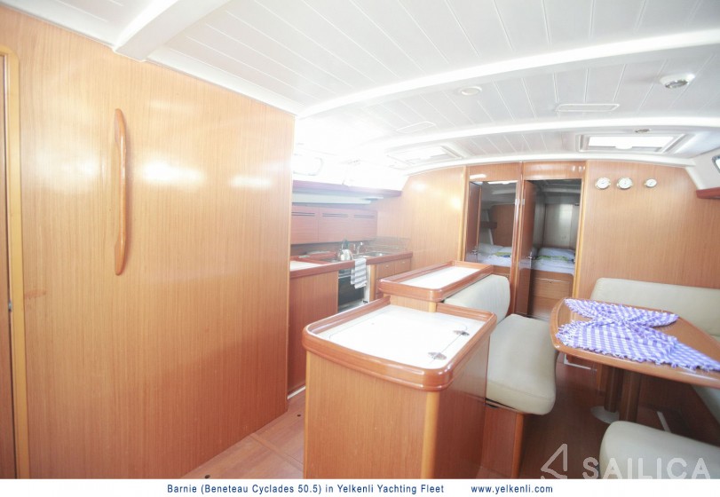 Cyclades 50.5 - Yacht Charter Sailica