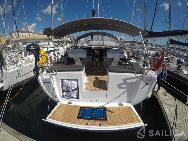 Hanse 458 - Yacht Charter Sailica