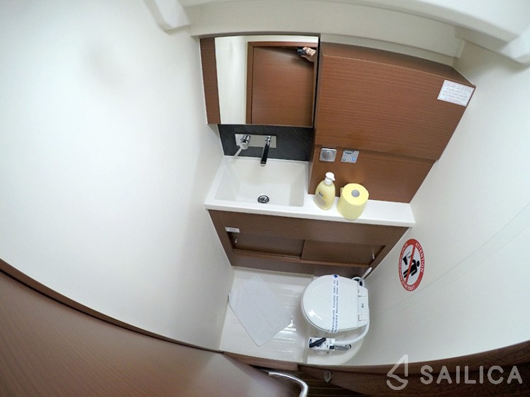 Hanse 458 - Yacht Charter Sailica