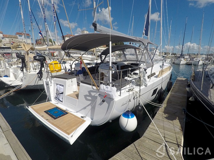 Hanse 458 - Yacht Charter Sailica