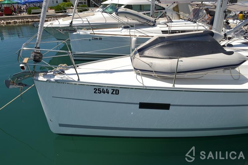 Bavaria 40 Cruiser - Yacht Charter Sailica