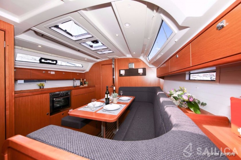 Bavaria Cruiser 41S - Yacht Charter Sailica