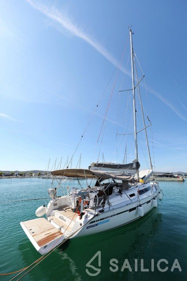Bavaria Cruiser 41S - Yacht Charter Sailica