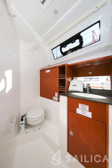 Bavaria Cruiser 41S - Yacht Charter Sailica