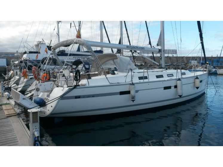 Bavaria 45 Cruiser - Yacht Charter Sailica